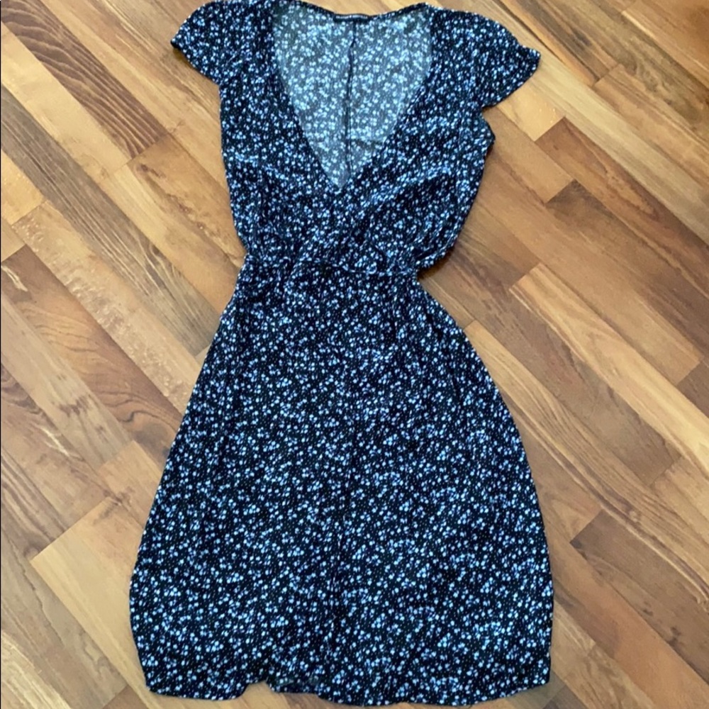 Brandy Melville Navy short sleeve wrap dress